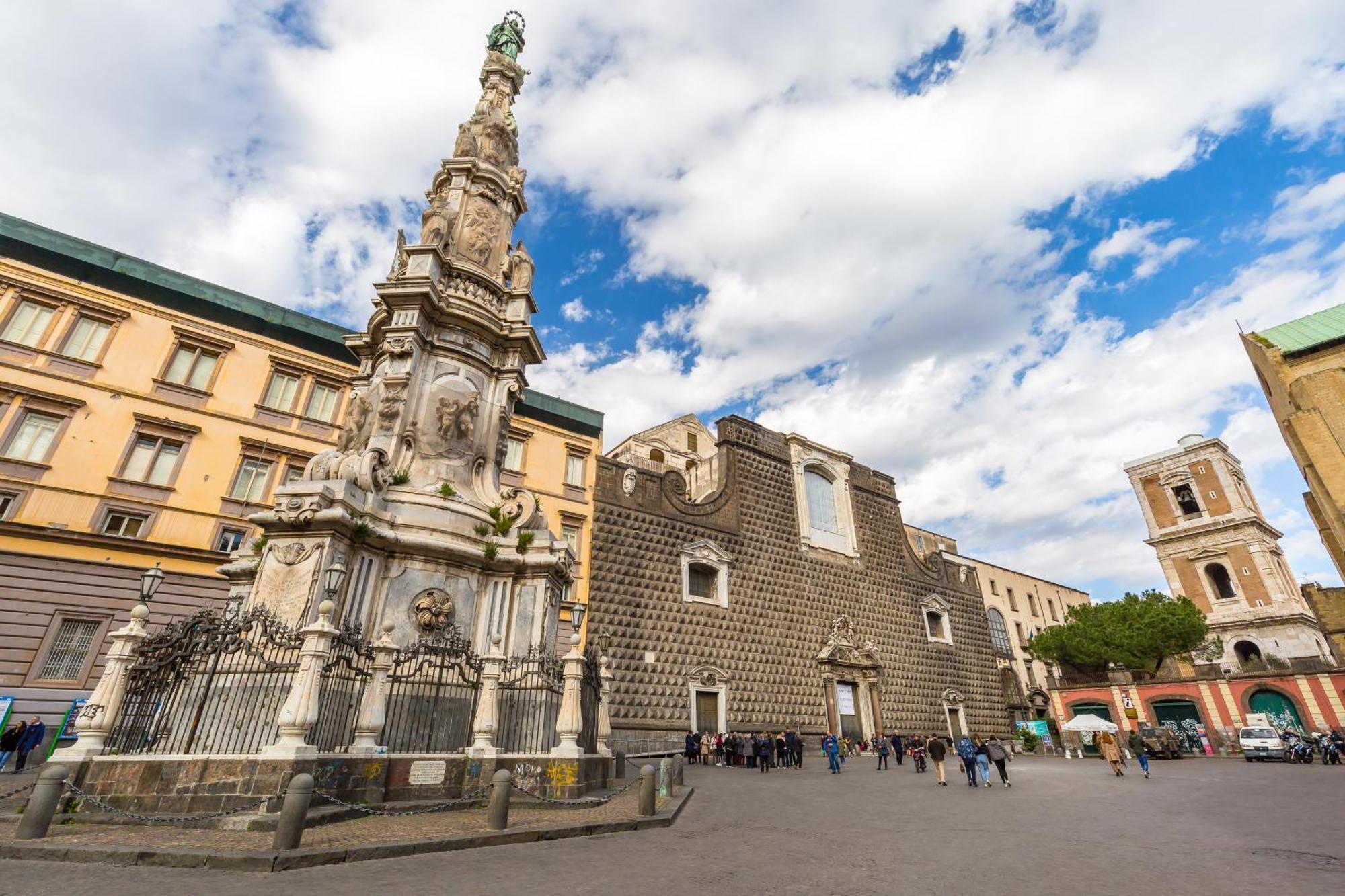 A Pochi Passi Da Piazza Del Gesu By Wonderful Italy Appartement Napels Buitenkant foto