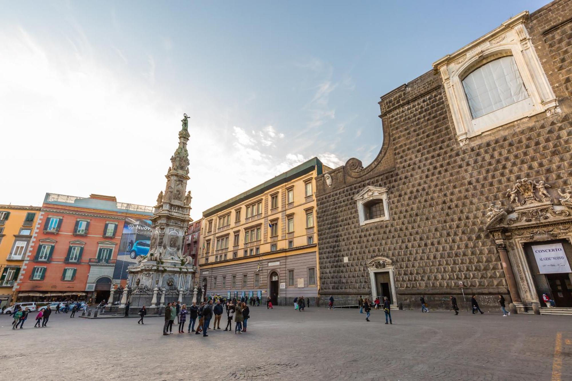 A Pochi Passi Da Piazza Del Gesu By Wonderful Italy Appartement Napels Buitenkant foto